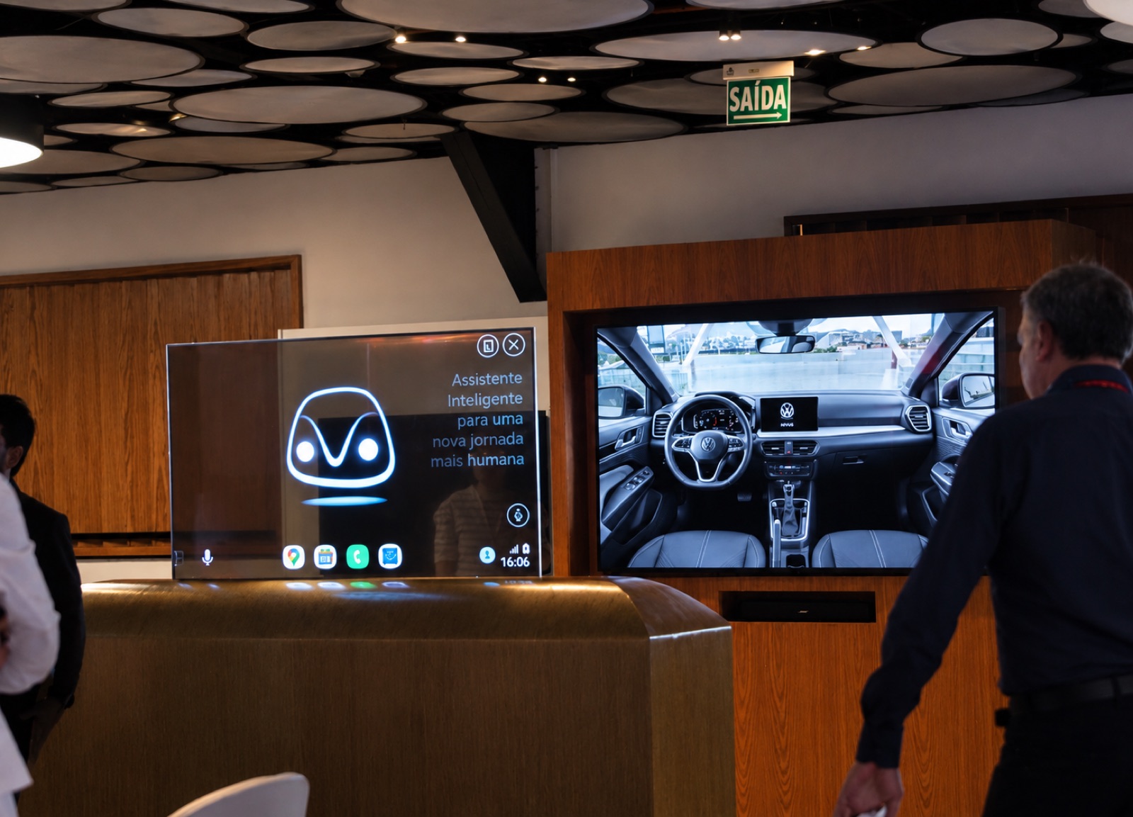 Pessoas e especialistas no Innovation Center